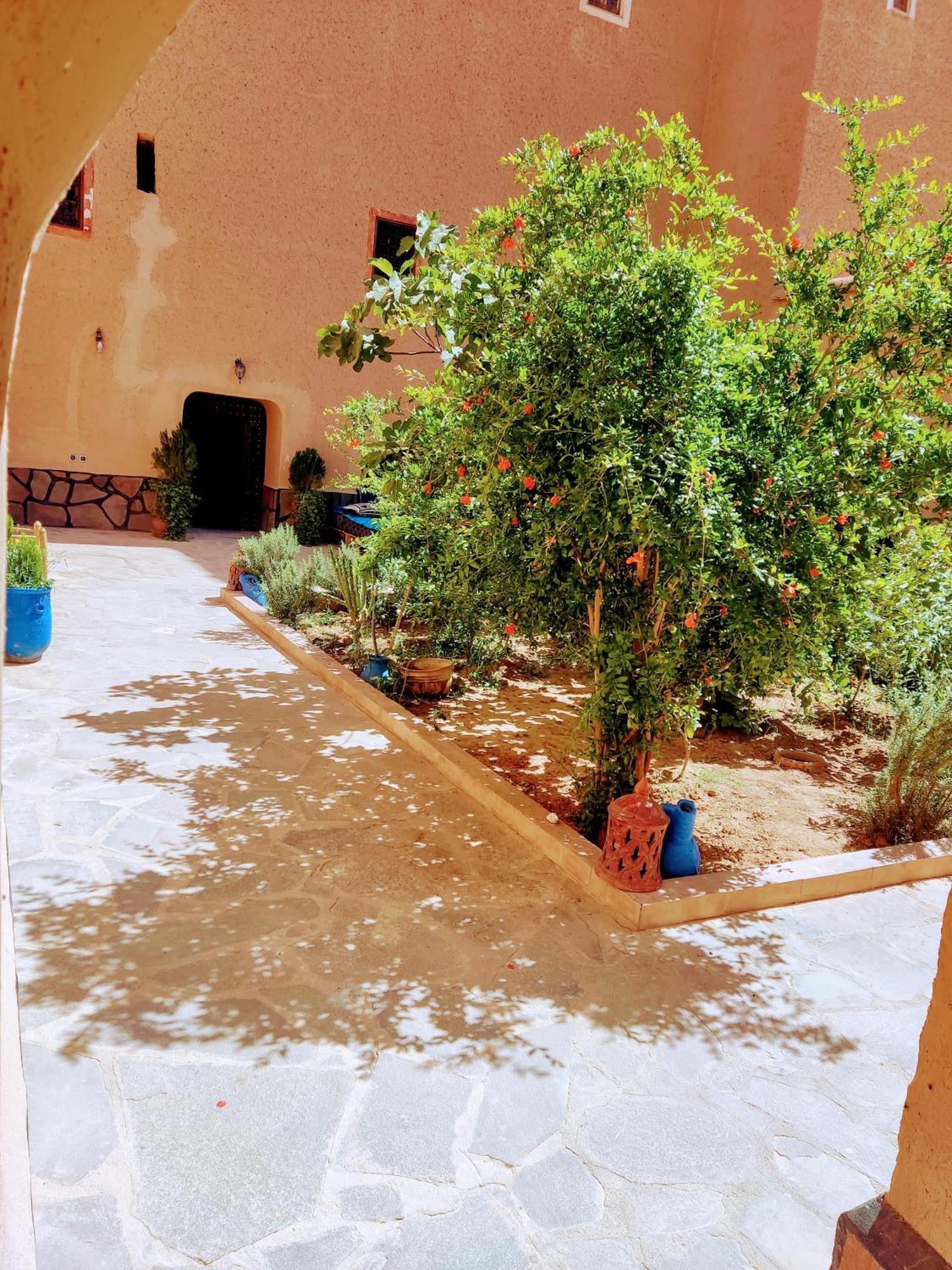 La Perle De Saghro Hotel Nkob Buitenkant foto