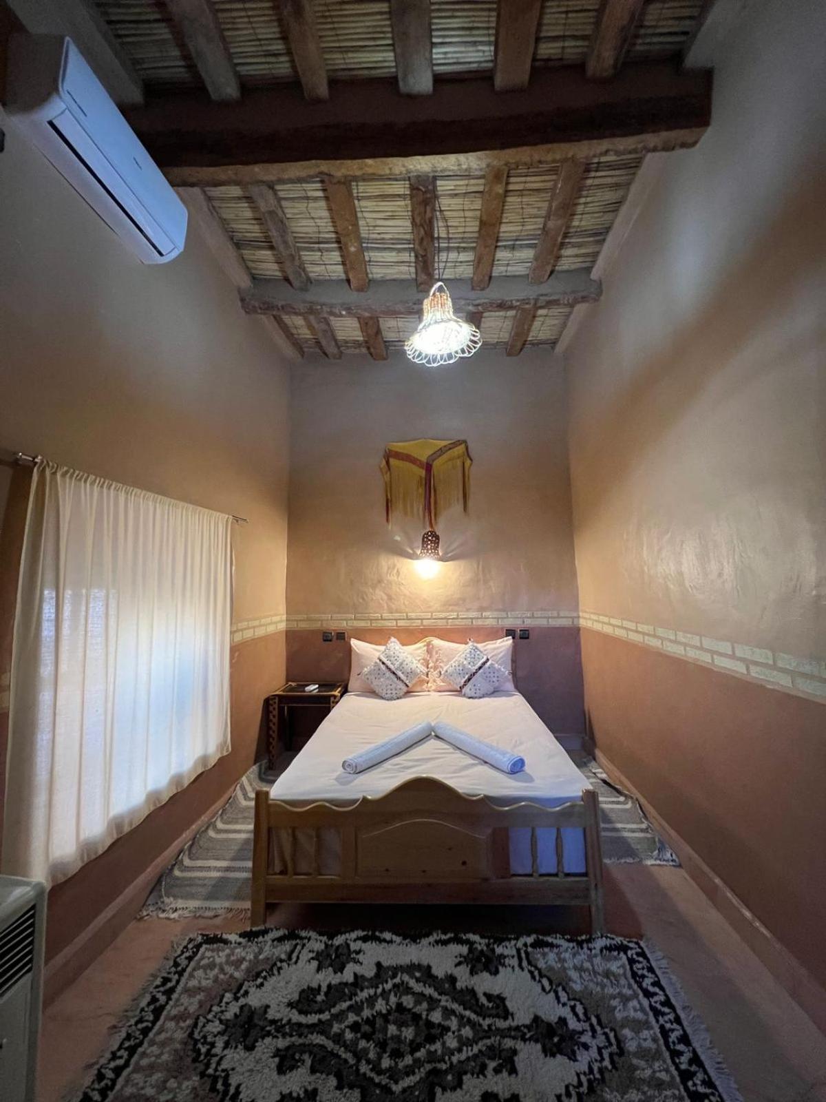 La Perle De Saghro Hotel Nkob Kamer foto
